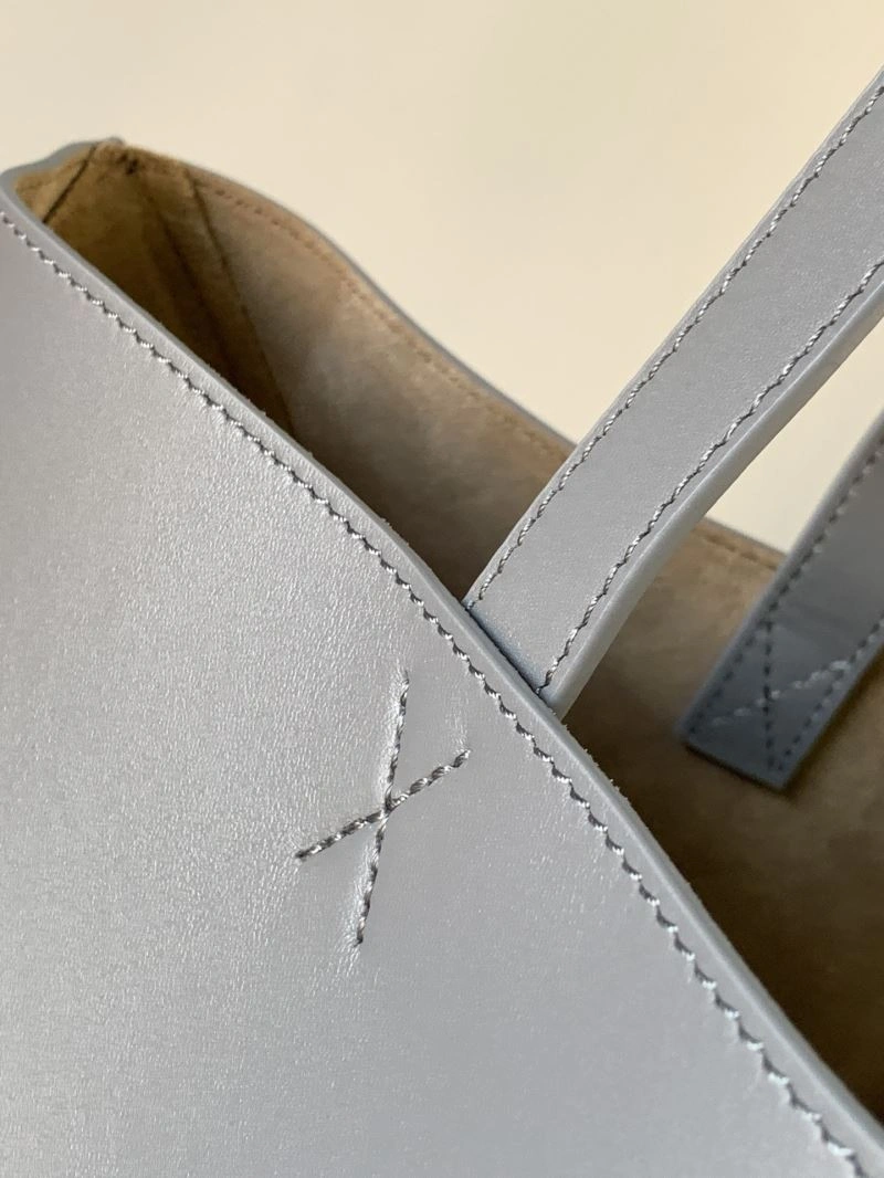 Effortless Loewe Shopping Bags 73100