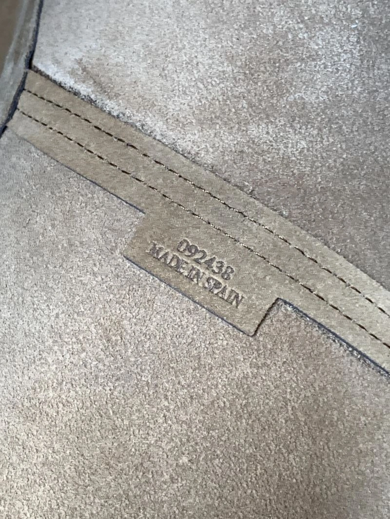 Effortless Loewe Shopping Bags 73100