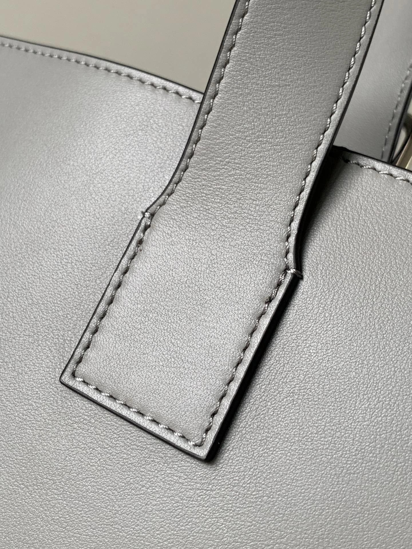 Loewe Shopping Bags Seasonal 71887
