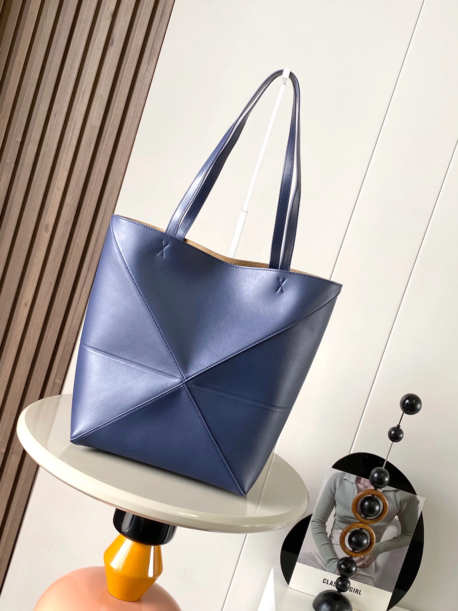 EyeCatching Loewe Shopping Bags 71881