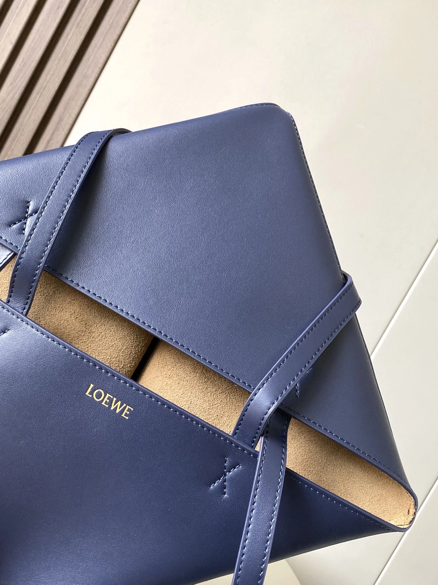 EyeCatching Loewe Shopping Bags 71881