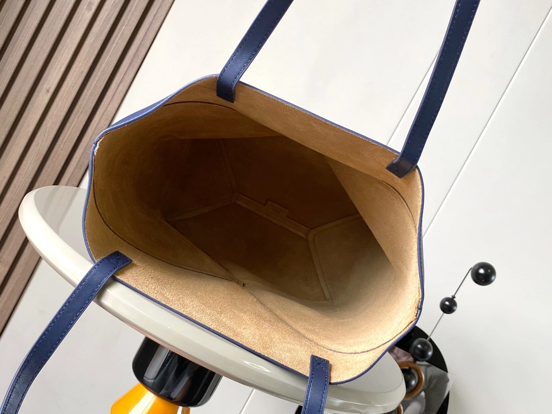 EyeCatching Loewe Shopping Bags 71881