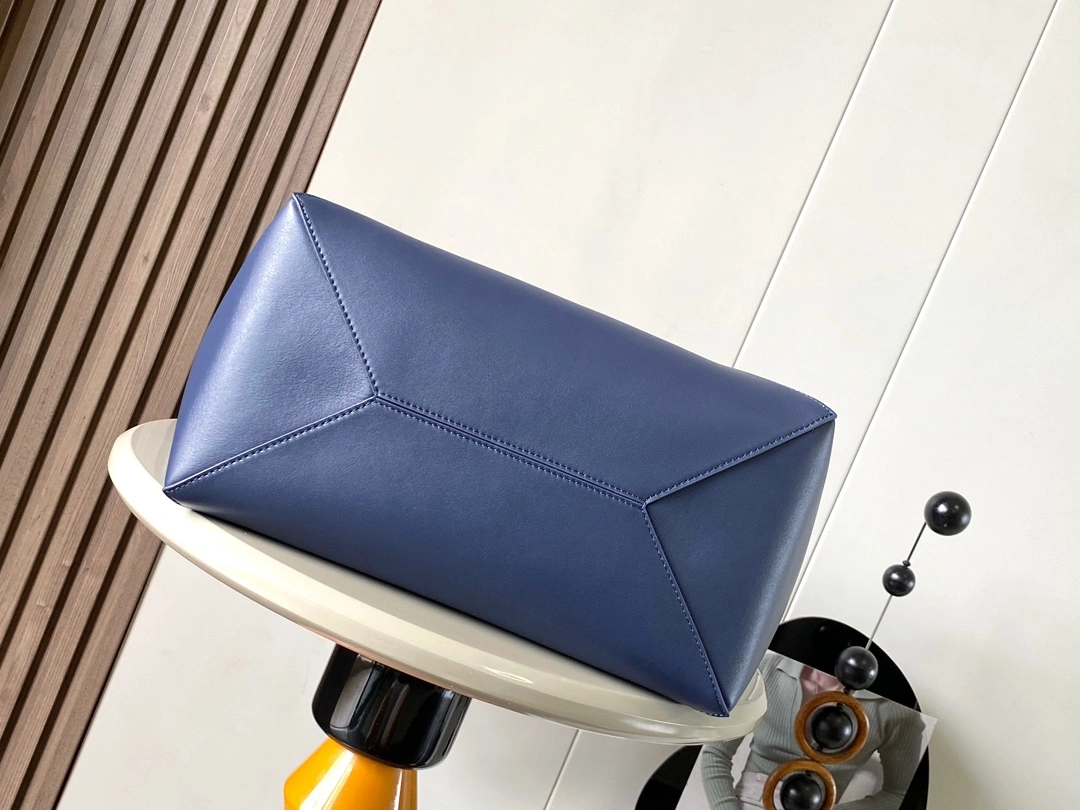 RelaxedFit Loewe Shopping Bags 71885