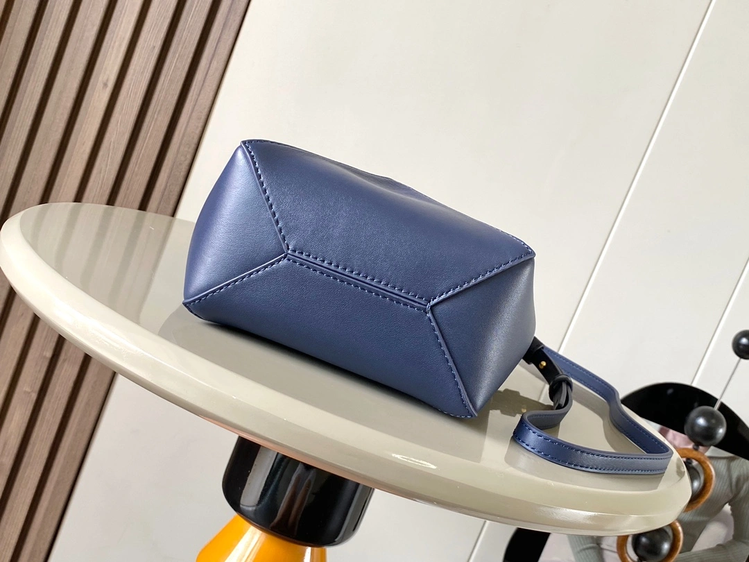 Loewe Shopping Bags Contemporary 71877