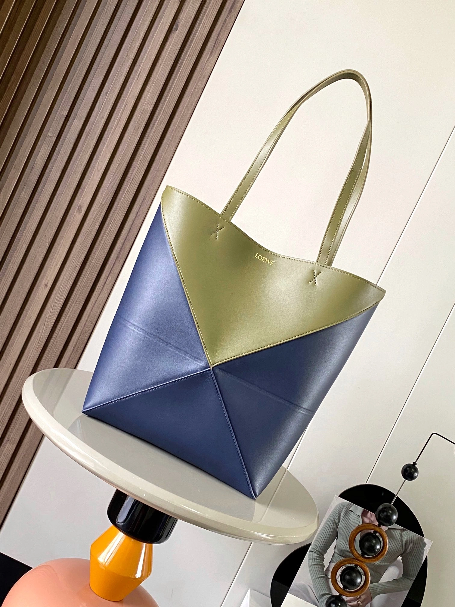 Lightweight Loewe Shopping Bags 71874