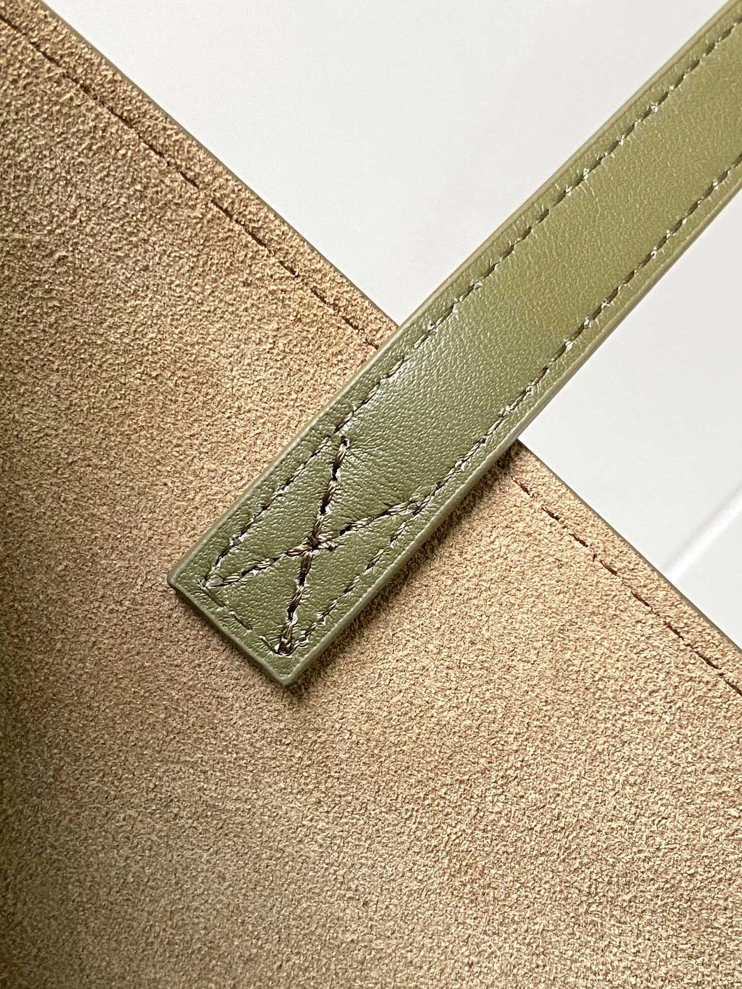 Lightweight Loewe Shopping Bags 71874