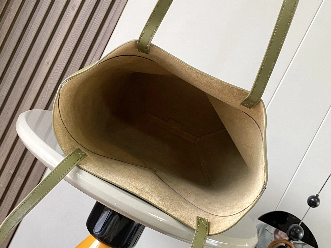 Lightweight Loewe Shopping Bags 71874