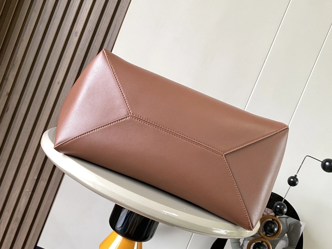 NewStyle Loewe Shopping Bags 71883
