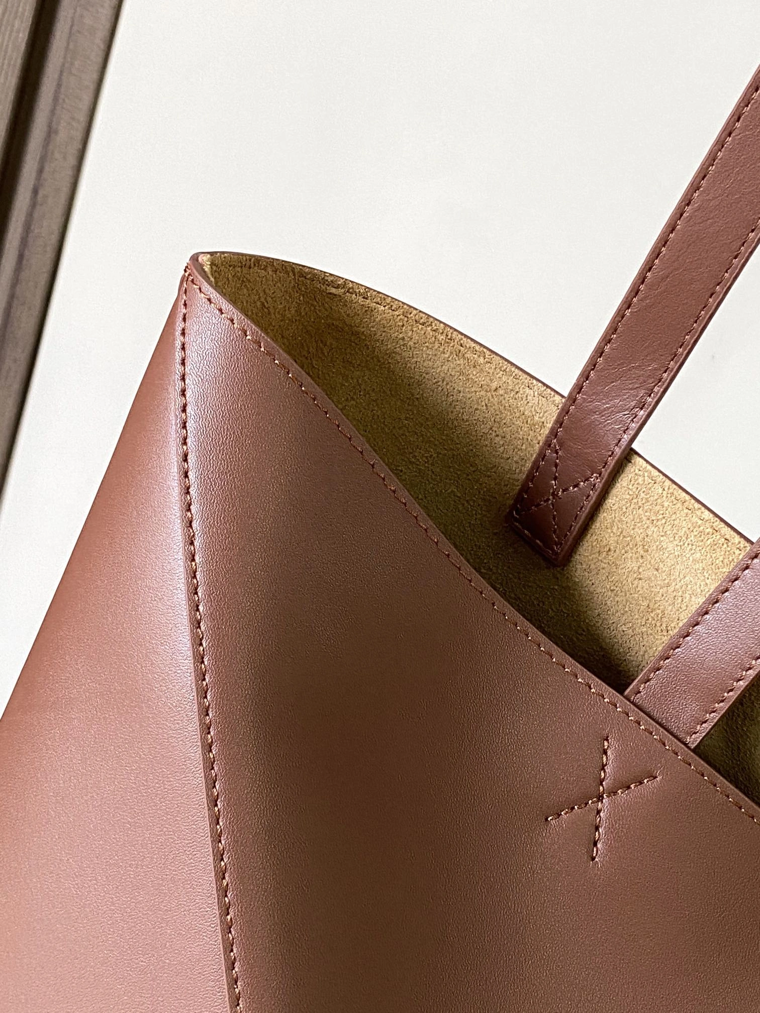 NewStyle Loewe Shopping Bags 71883