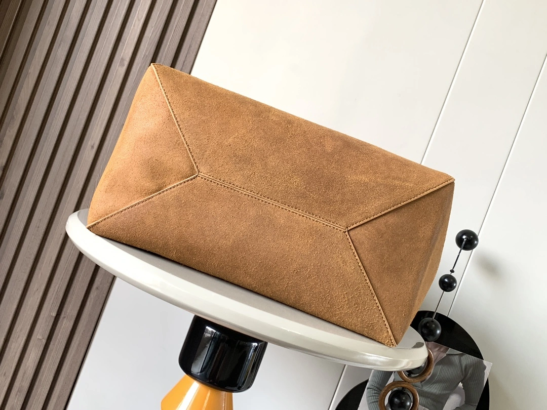 Loewe Shopping Bags Attractive 71880