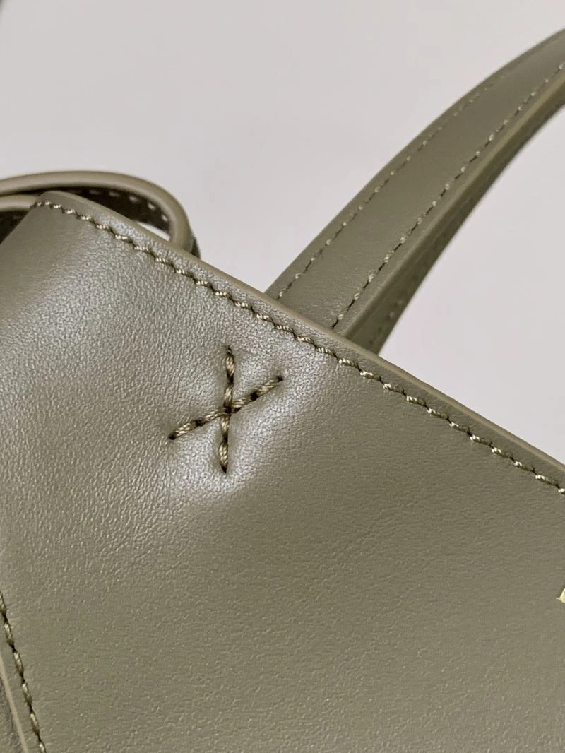 Sustainable Loewe Shopping Bags 61154