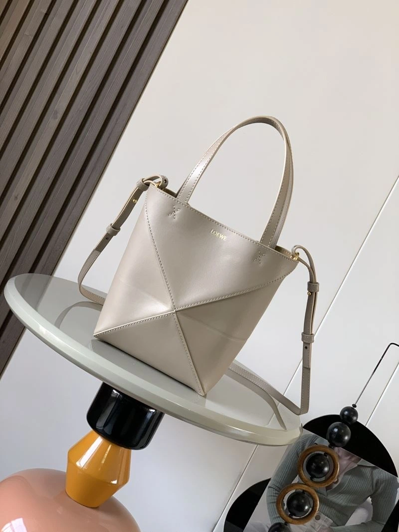 ZipUp Loewe Shopping Bags 61153