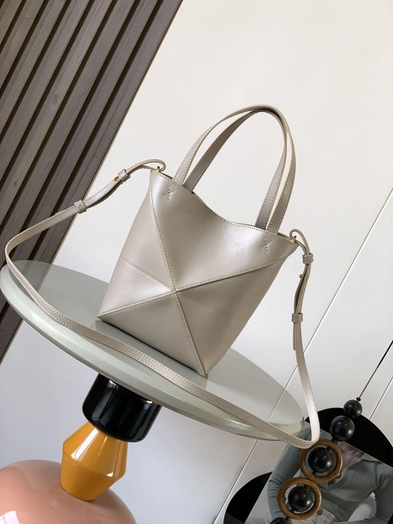 ZipUp Loewe Shopping Bags 61153