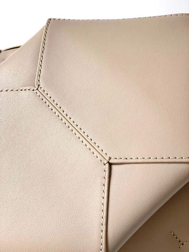 ZipUp Loewe Shopping Bags 61153