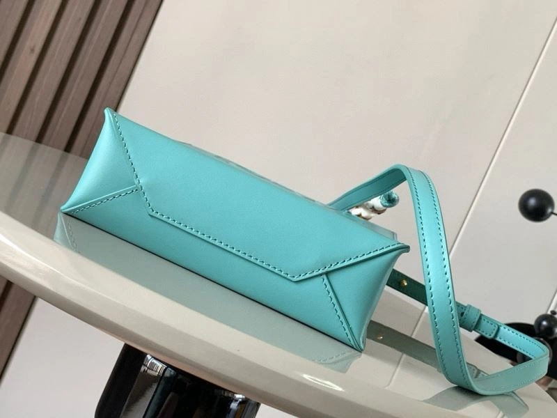 Loewe Shopping Bags WaterResistant 61148