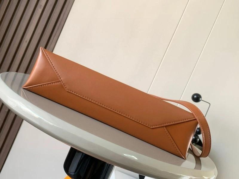 Loewe Shopping Bags Compact 61140