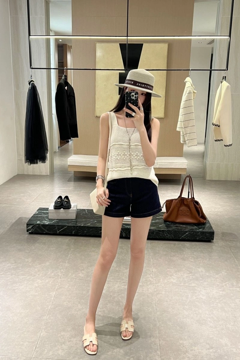 Snug Loewe Short Pants 152181