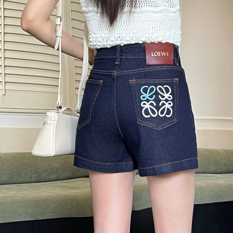 Snug Loewe Short Pants 152181