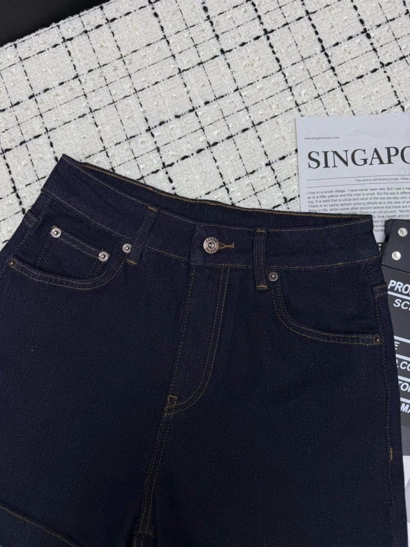 Snug Loewe Short Pants 152181