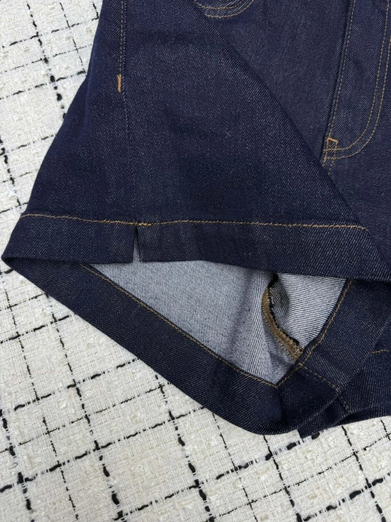 Snug Loewe Short Pants 152181