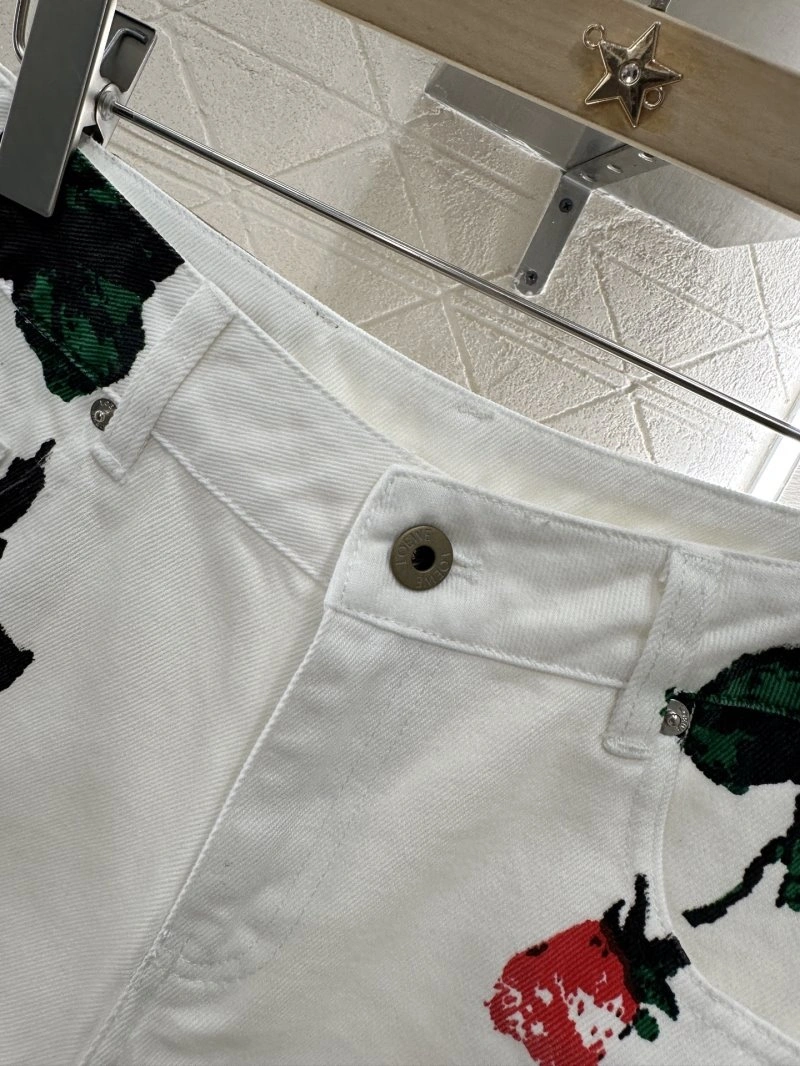 Loewe Short Pants EasyMatch 151635