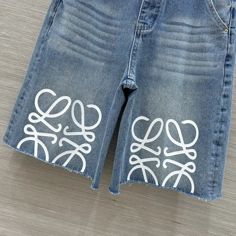 Chic Loewe Short Pants 151624