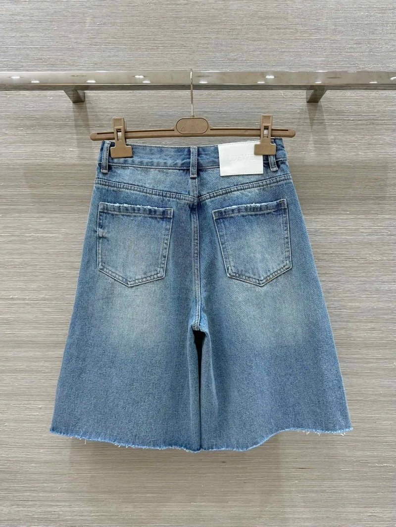 Chic Loewe Short Pants 151624