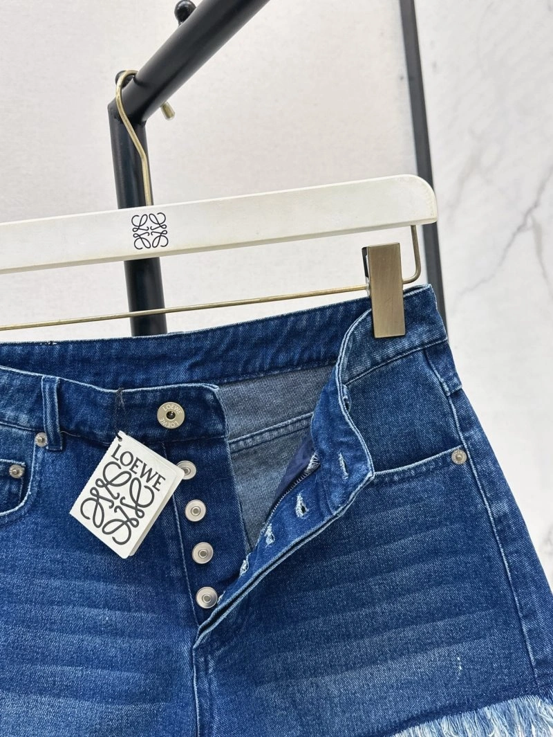 Trendsetting Loewe Short Pants 149700