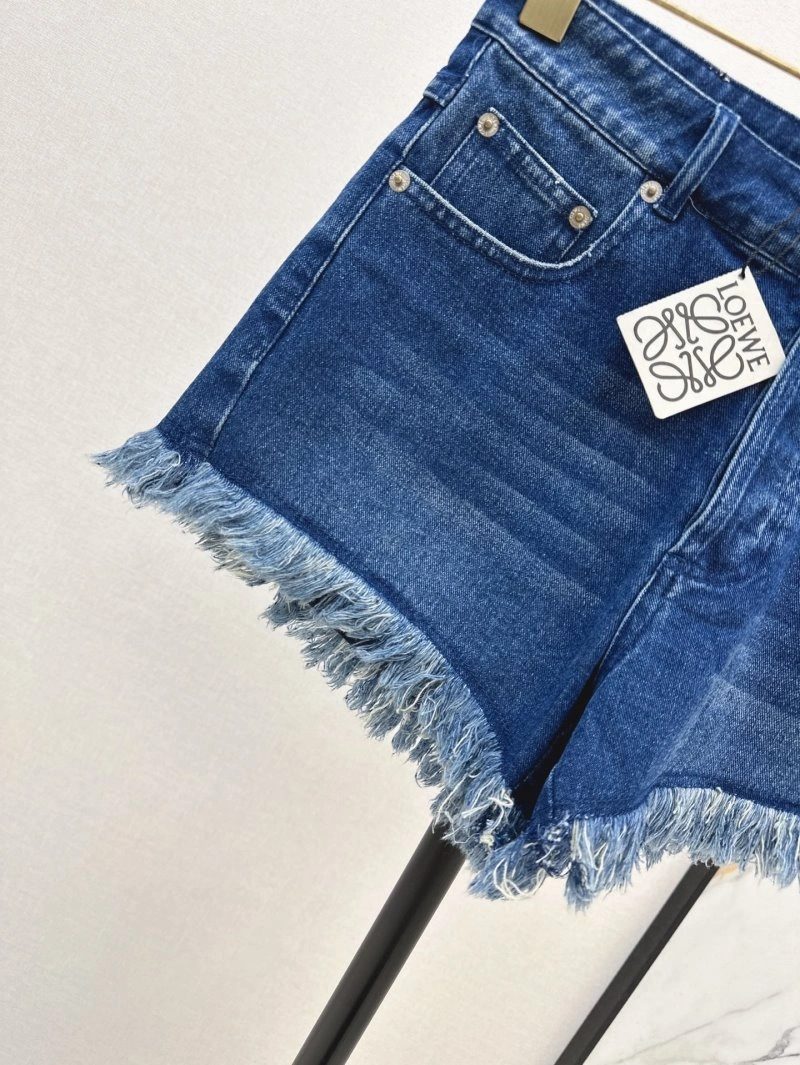 Trendsetting Loewe Short Pants 149700