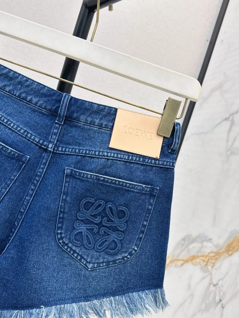 Trendsetting Loewe Short Pants 149700