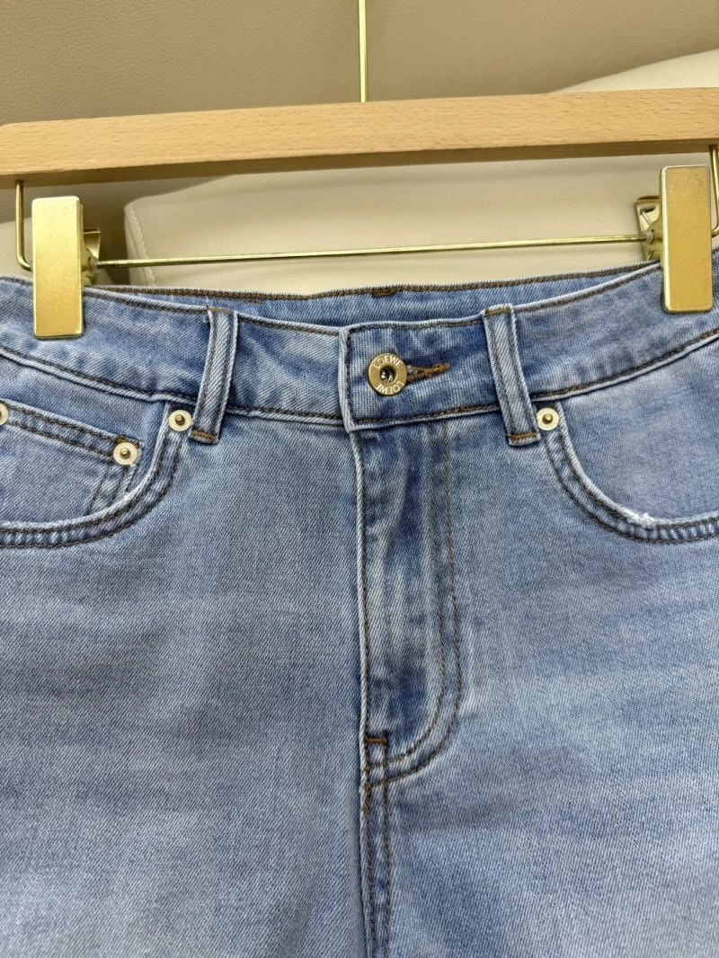 Loewe Short Pants Unique 149695