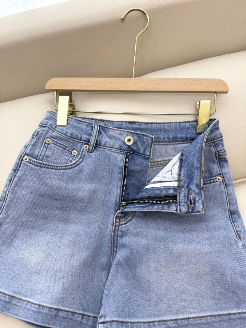 Loewe Short Pants Unique 149695
