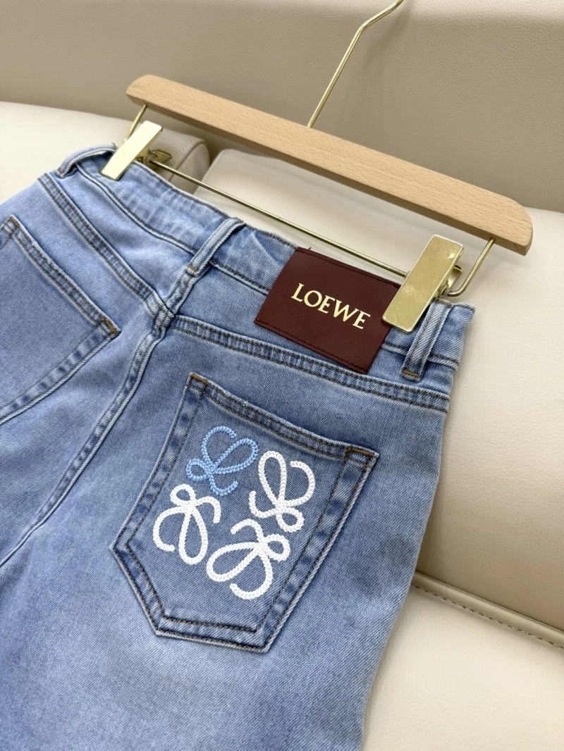 Loewe Short Pants Unique 149695
