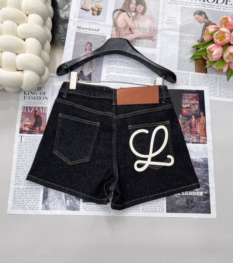 Attractive Loewe Short Pants 149691