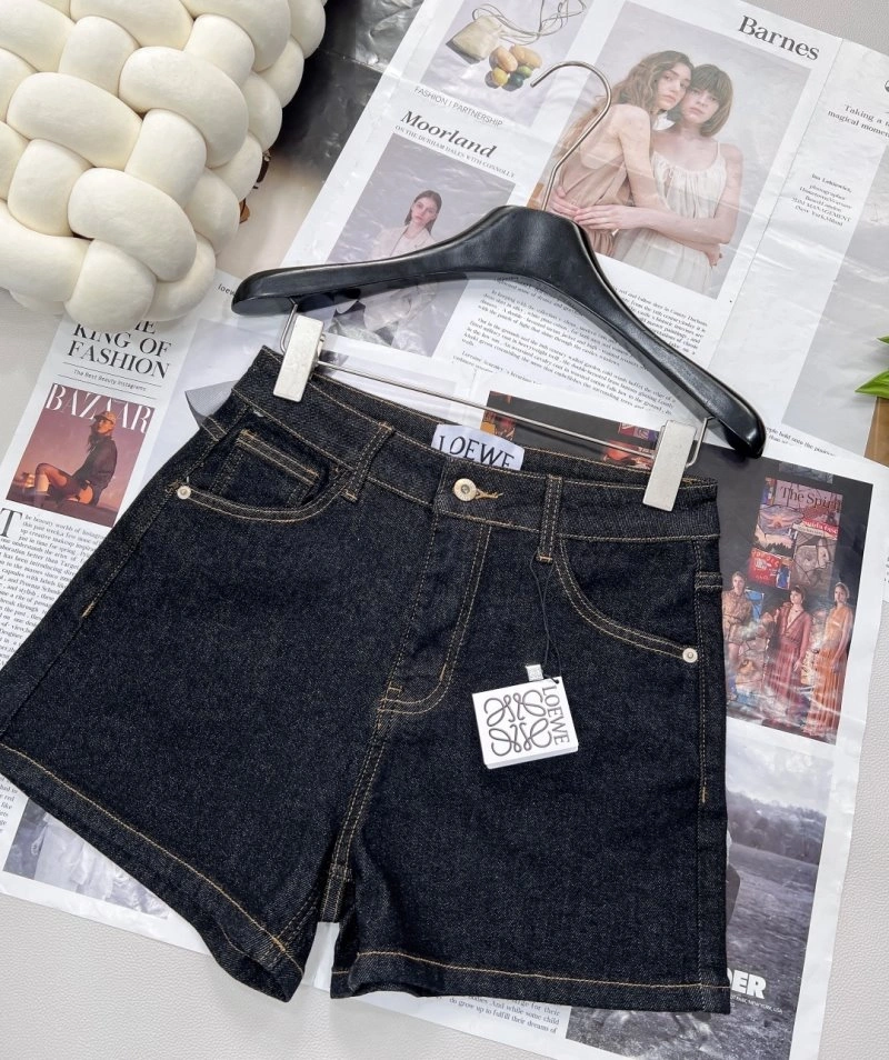 Attractive Loewe Short Pants 149691