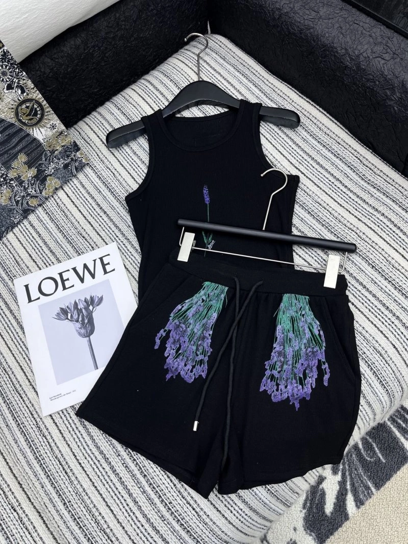 Chic Loewe Short Suits 156807