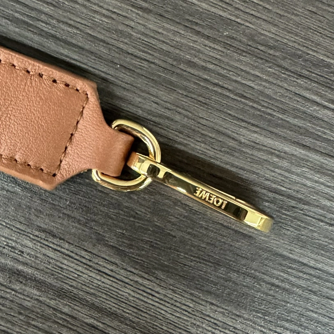 Loewe Shoulder Straps Sustainable 72021