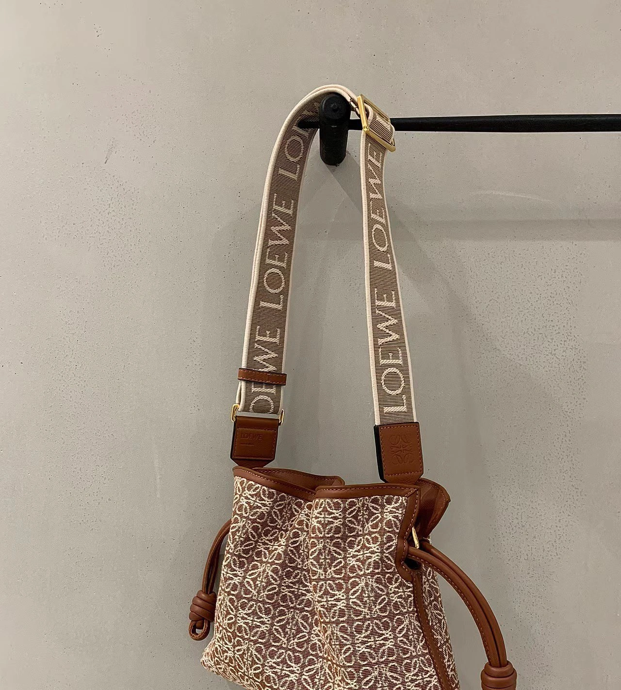 Premium Loewe Shoulder Straps 72019