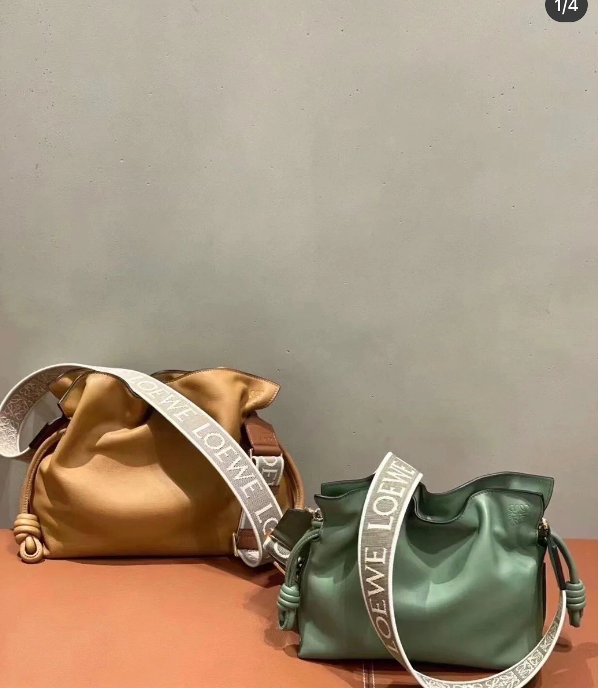 Loewe Shoulder Straps Unisex 67138