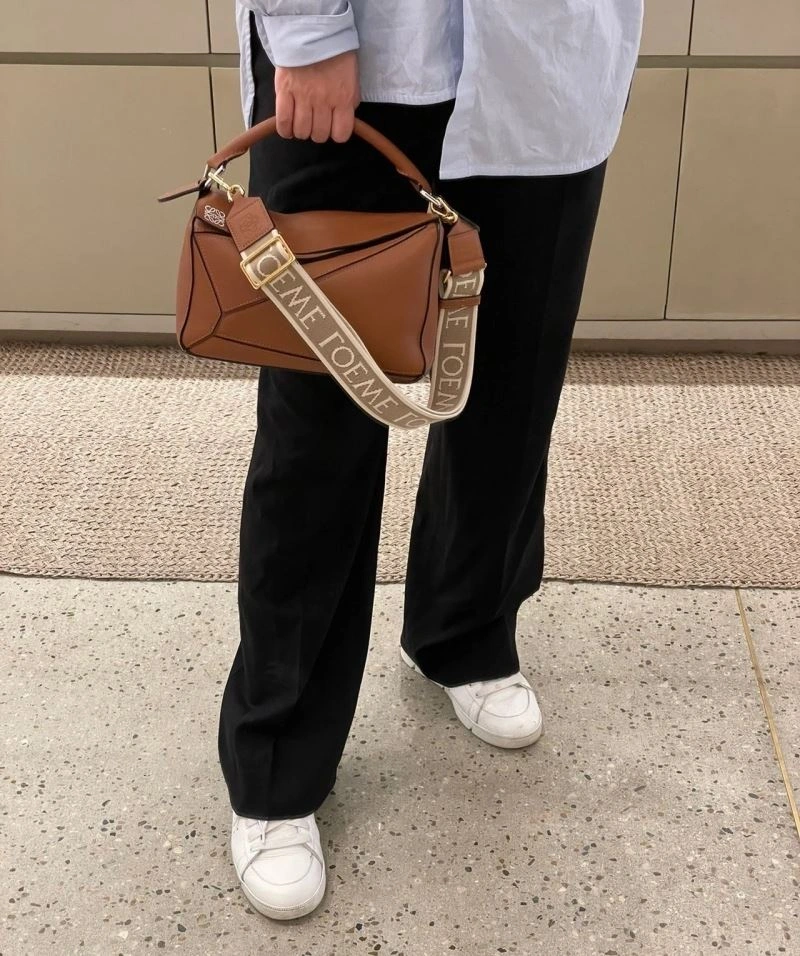 Loewe Shoulder Straps Seasonal 61366