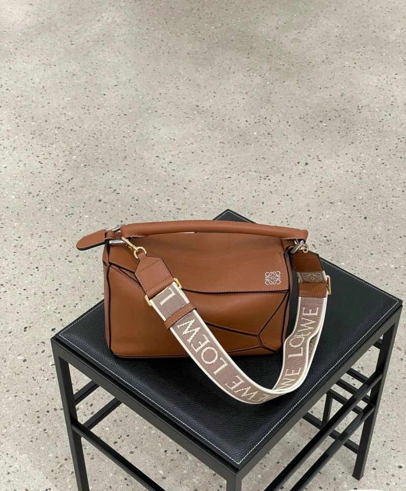 Loewe Shoulder Straps Seasonal 61366