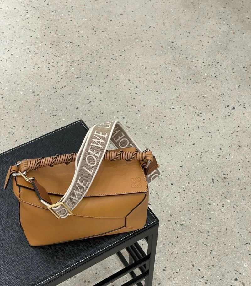 Loewe Shoulder Straps Seasonal 61366