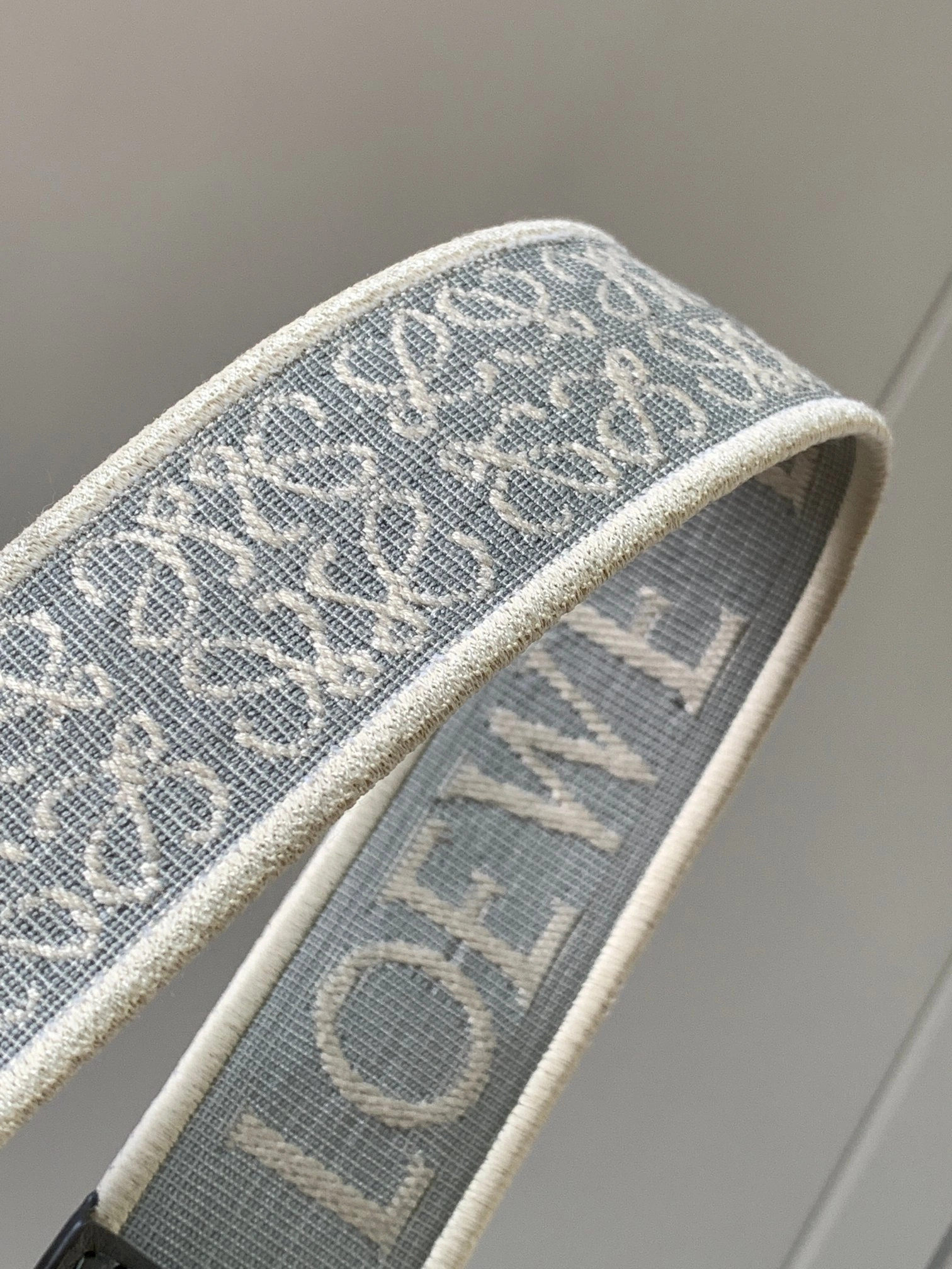 Loewe Shoulder Straps Sporty 71870
