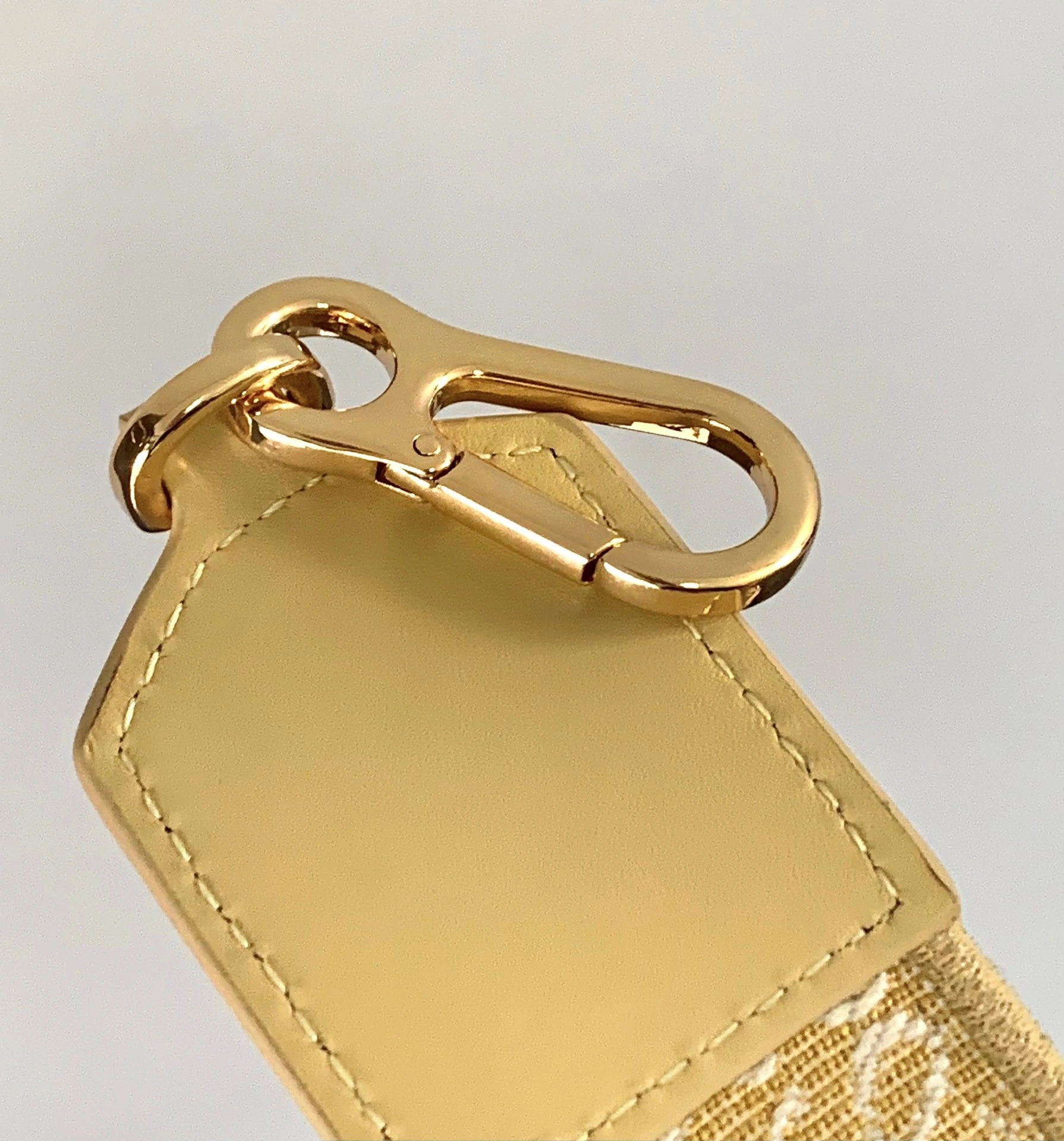 Sporty Loewe Shoulder Straps 71862