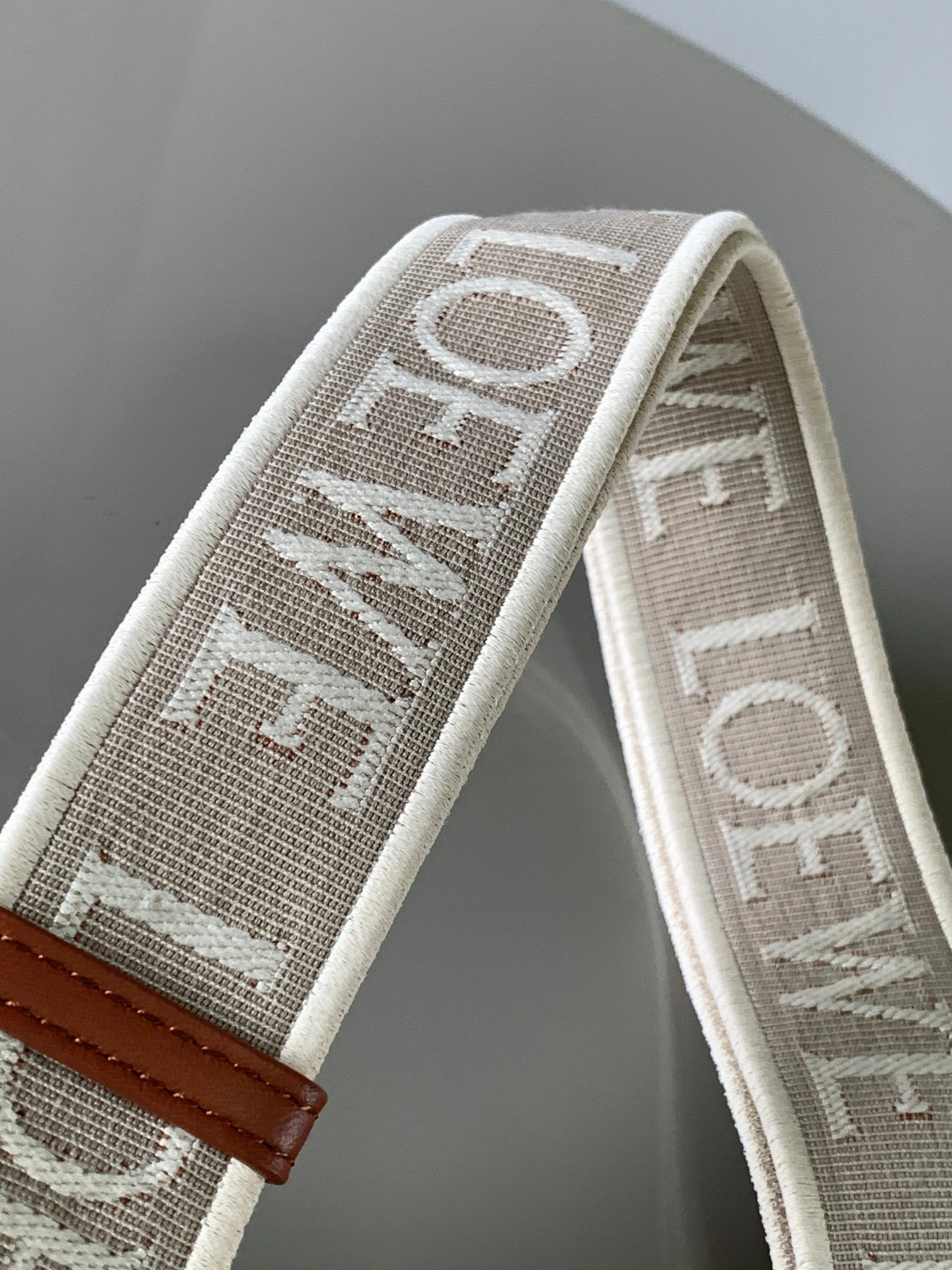 Breathable Loewe Shoulder Straps 71871