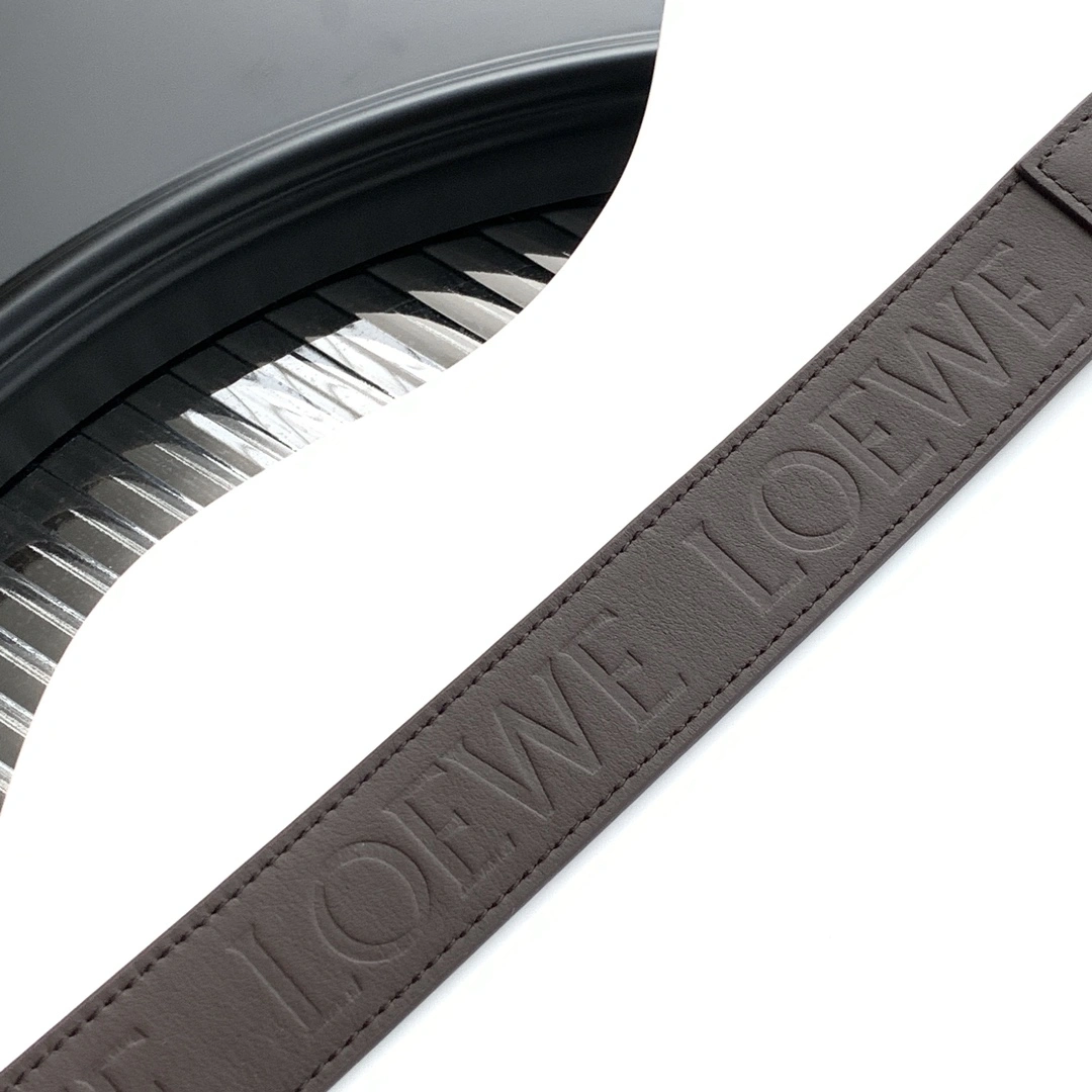 Sustainable Loewe Shoulder Straps 71860