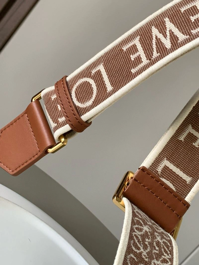 Loewe Shoulder Straps Snug 61126