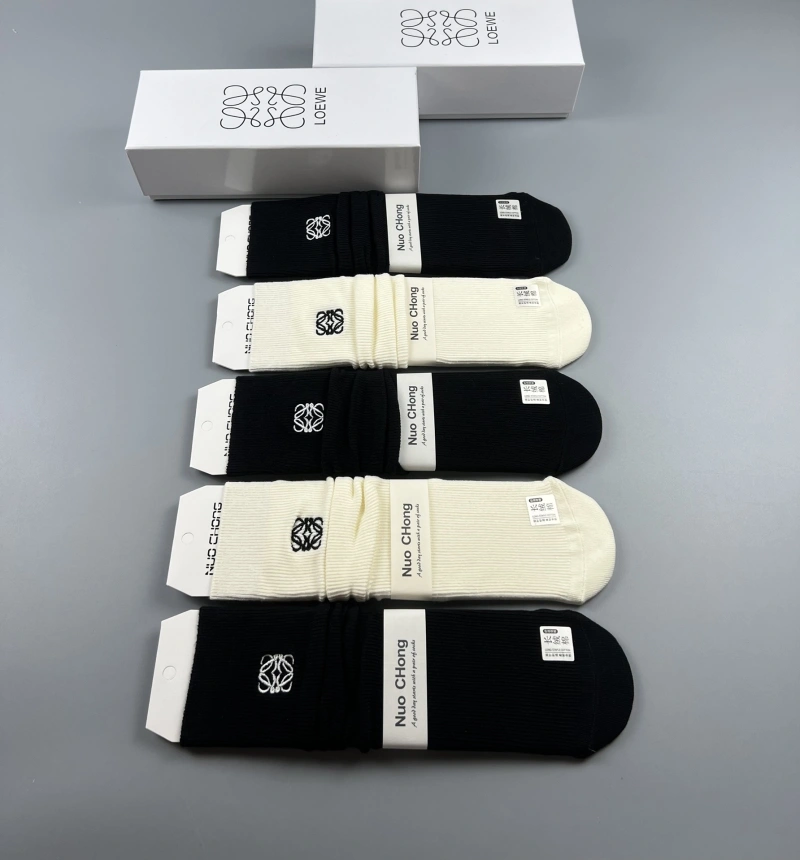 ModernLook Loewe Socks 274448