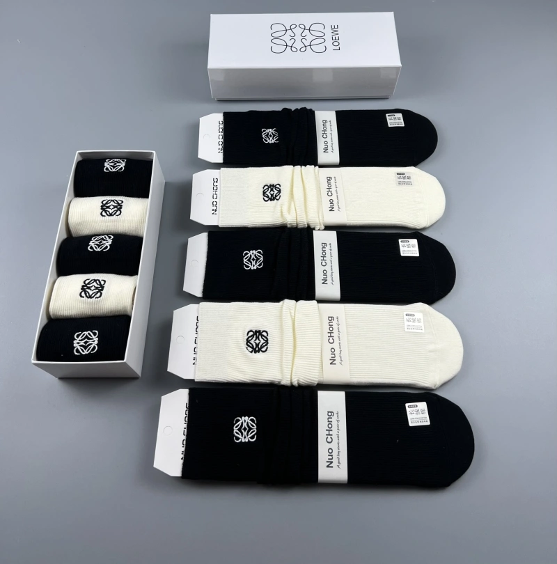ModernLook Loewe Socks 274448