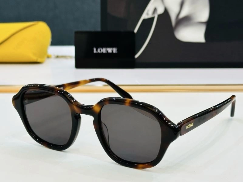 Loewe Sunglasses Sophisticated 280319